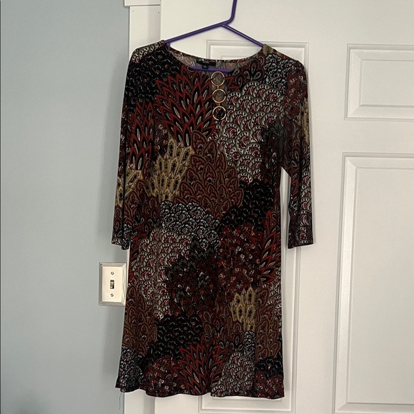 MSK Dresses & Skirts - MSK Black and Red Patterned Midi Dress